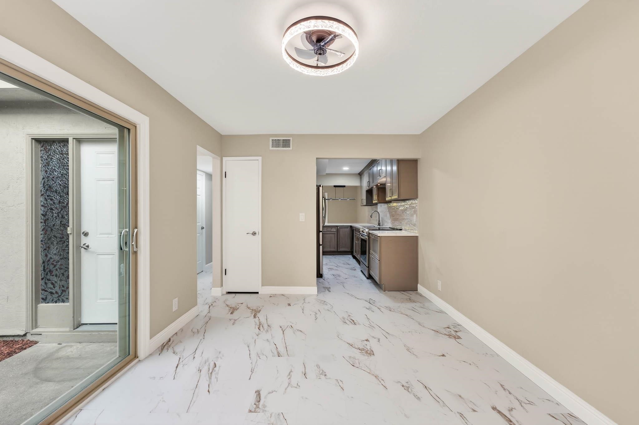 Photo #9: 41124000 Listing: Photo #9