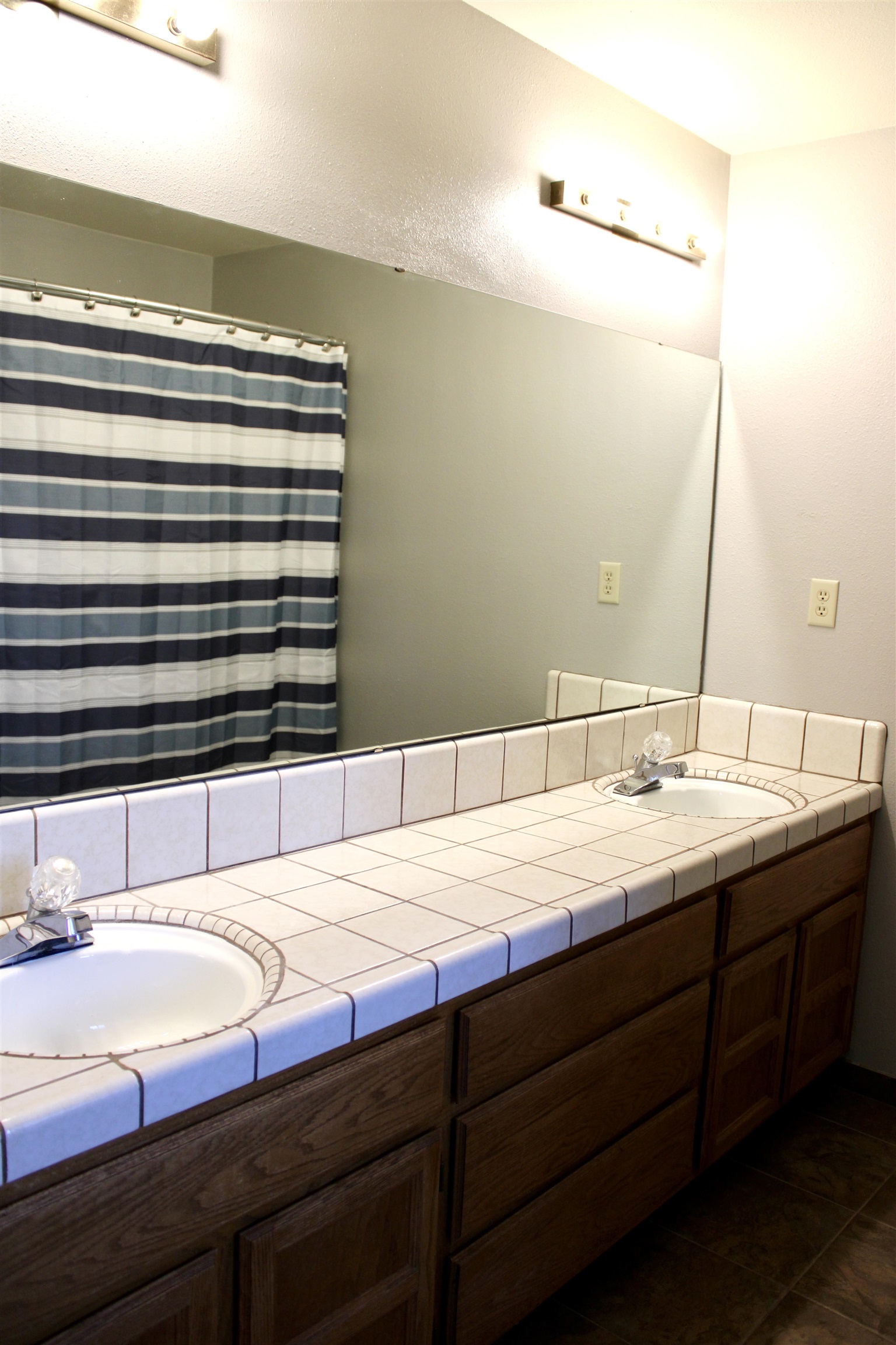 Detail Gallery Image 16 of 23 For 13033 Clements Road, Groveland,  CA 95321 - 2 Beds | 2 Baths