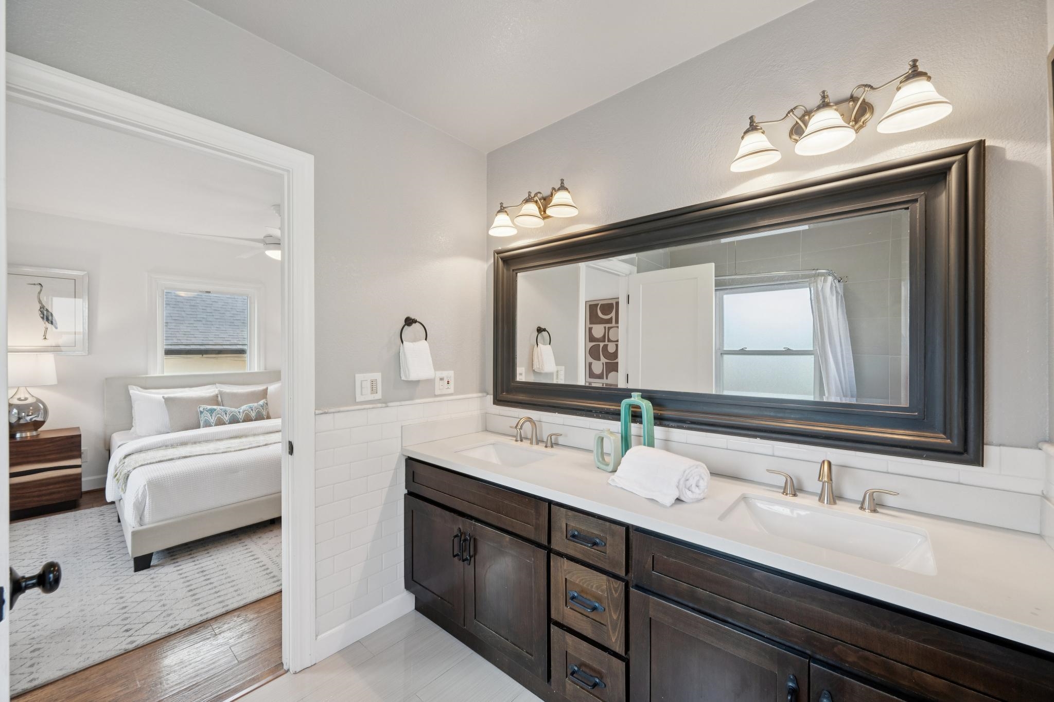 Detail Gallery Image 36 of 47 For 829 51st St, Oakland,  CA 94608 - 3 Beds | 2/1 Baths