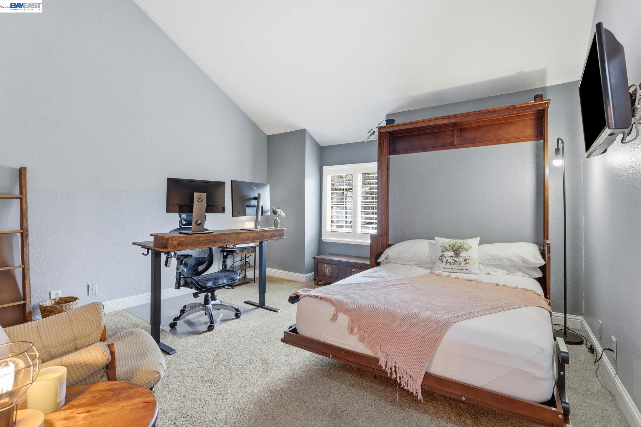 Detail Gallery Image 12 of 22 For 3877 Vine St, Pleasanton,  CA 94566 - 2 Beds | 2/1 Baths