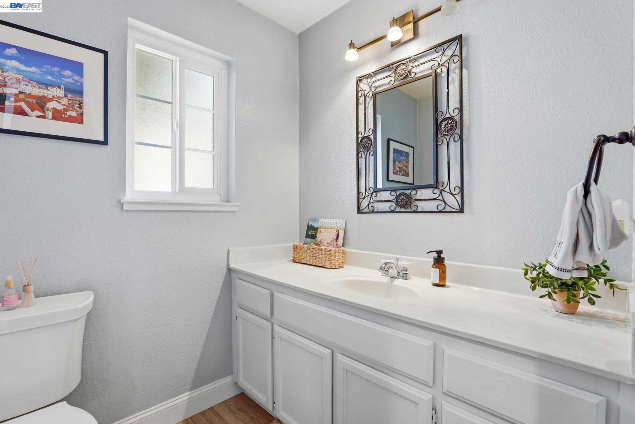 Detail Gallery Image 19 of 22 For 3877 Vine St, Pleasanton,  CA 94566 - 2 Beds | 2/1 Baths
