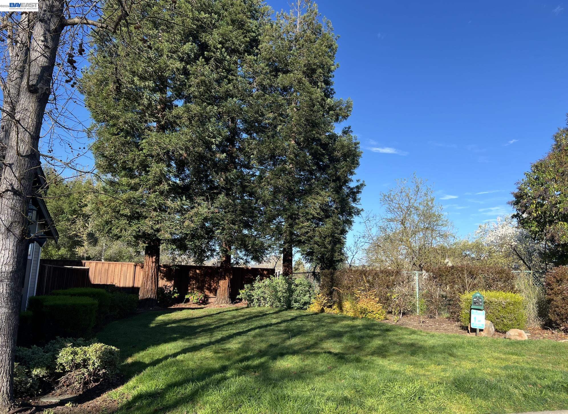 Detail Gallery Image 22 of 22 For 3877 Vine St, Pleasanton,  CA 94566 - 2 Beds | 2/1 Baths