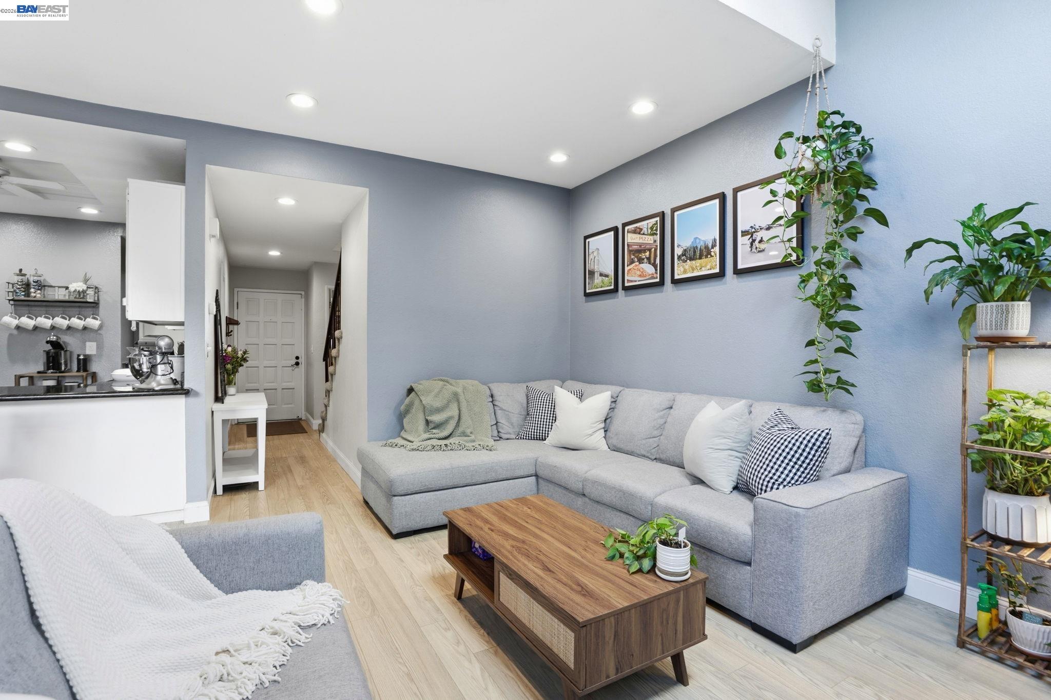 Photo #4: 41124009 Listing: Photo #4