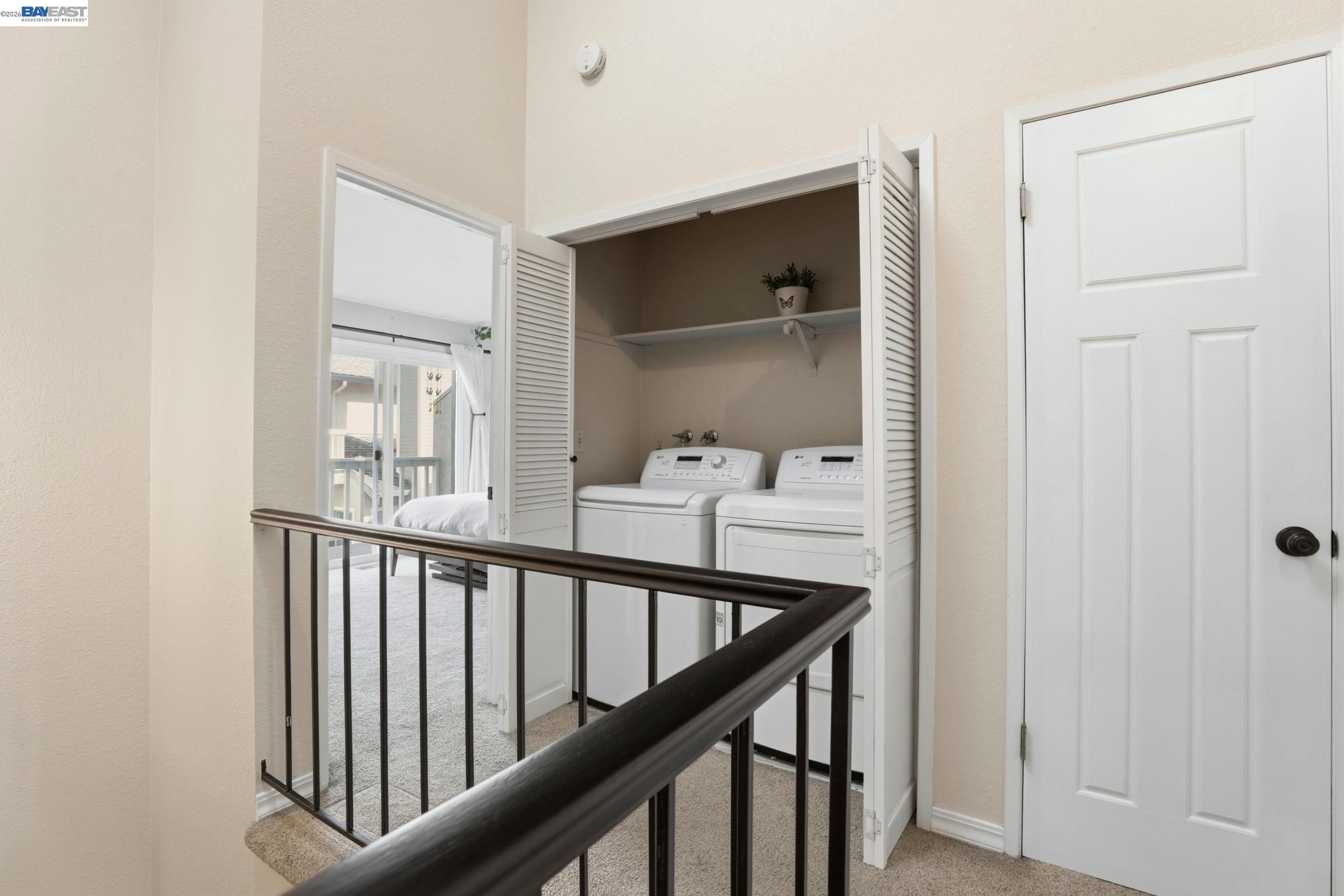 Detail Gallery Image 8 of 22 For 3877 Vine St, Pleasanton,  CA 94566 - 2 Beds | 2/1 Baths