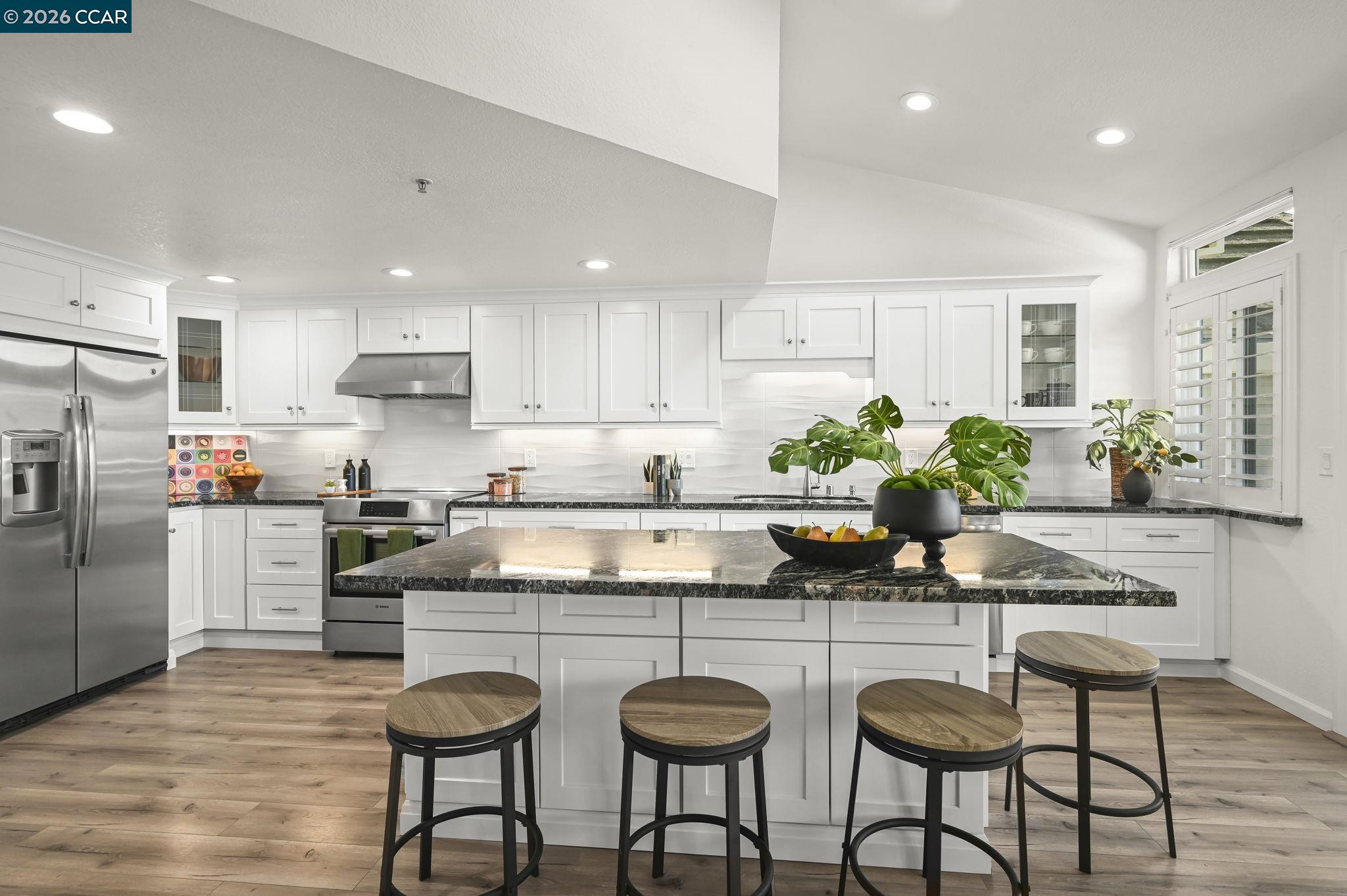 Front Image Thumbnail for CC41124010