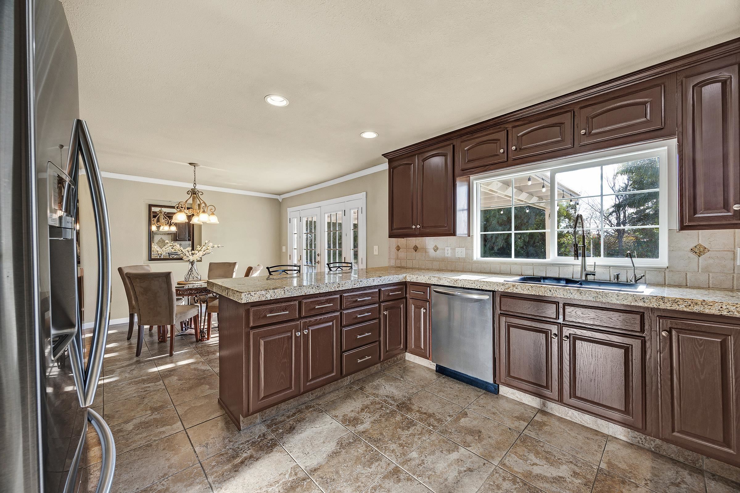 Detail Gallery Image 13 of 41 For 2571 Anderson Ln, Brentwood,  CA 94513 - 4 Beds | 2 Baths
