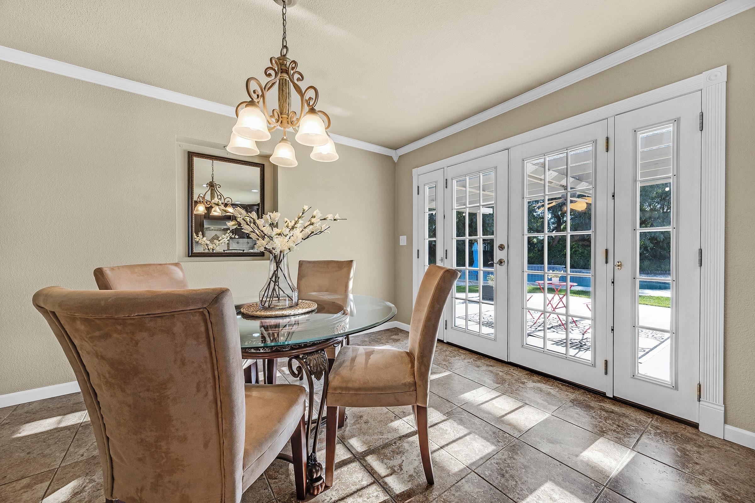 Detail Gallery Image 16 of 41 For 2571 Anderson Ln, Brentwood,  CA 94513 - 4 Beds | 2 Baths