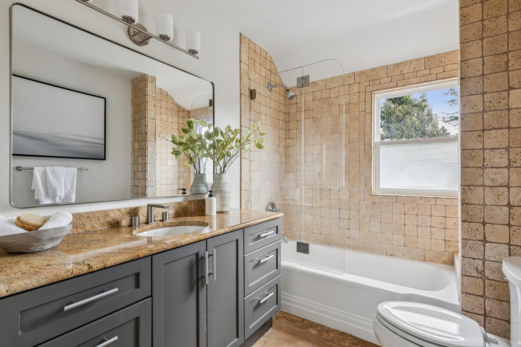 Detail Gallery Image 29 of 58 For 3938 Oakmore Rd, Oakland,  CA 94602 - 4 Beds | 2 Baths