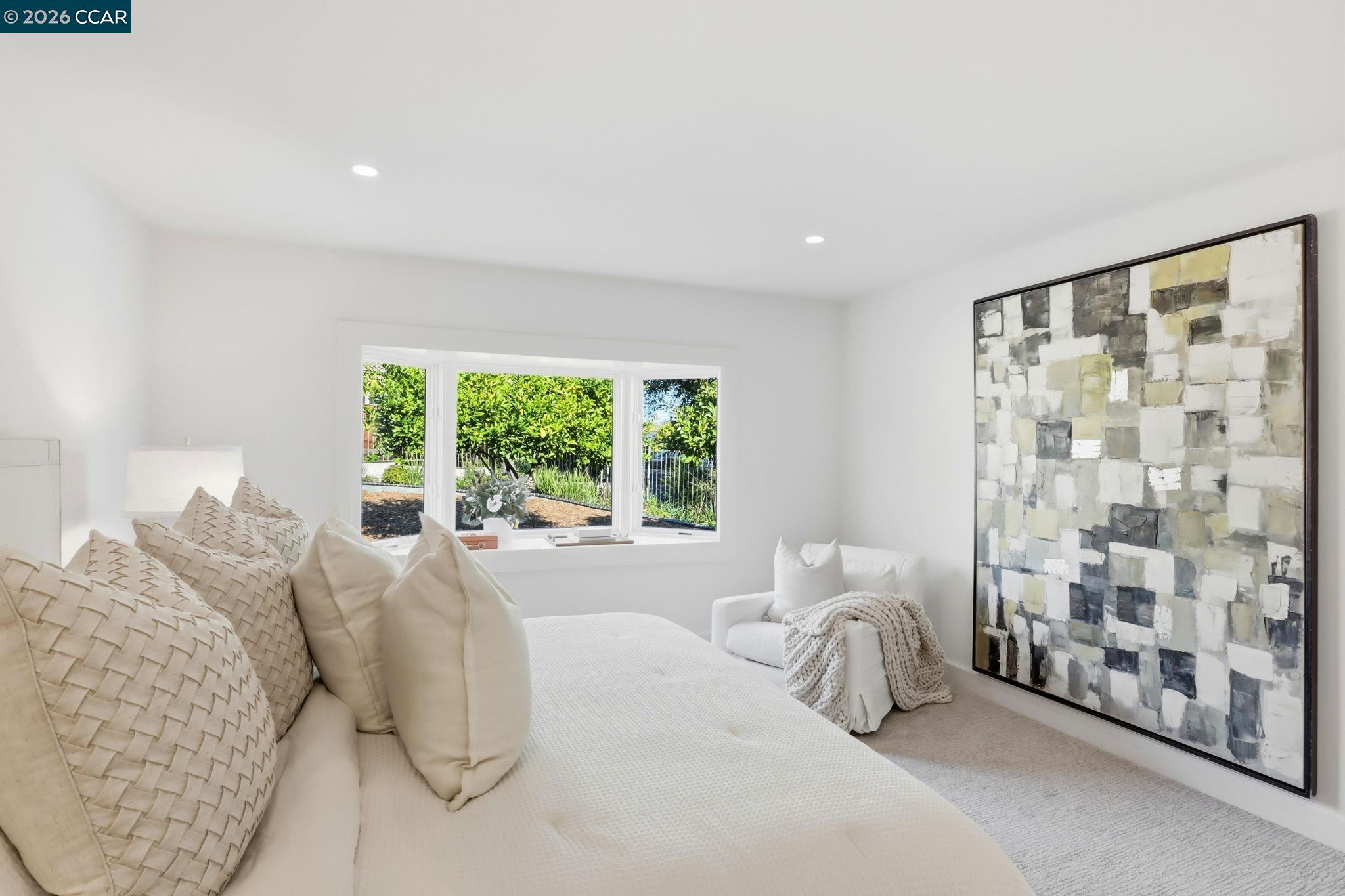 Detail Gallery Image 27 of 56 For 128 Diablo View Dr, Orinda,  CA 94563 - 5 Beds | 3 Baths