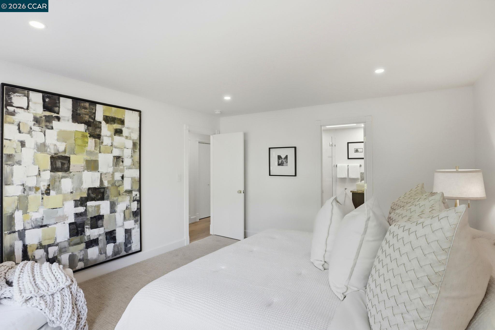 Detail Gallery Image 28 of 56 For 128 Diablo View Dr, Orinda,  CA 94563 - 5 Beds | 3 Baths