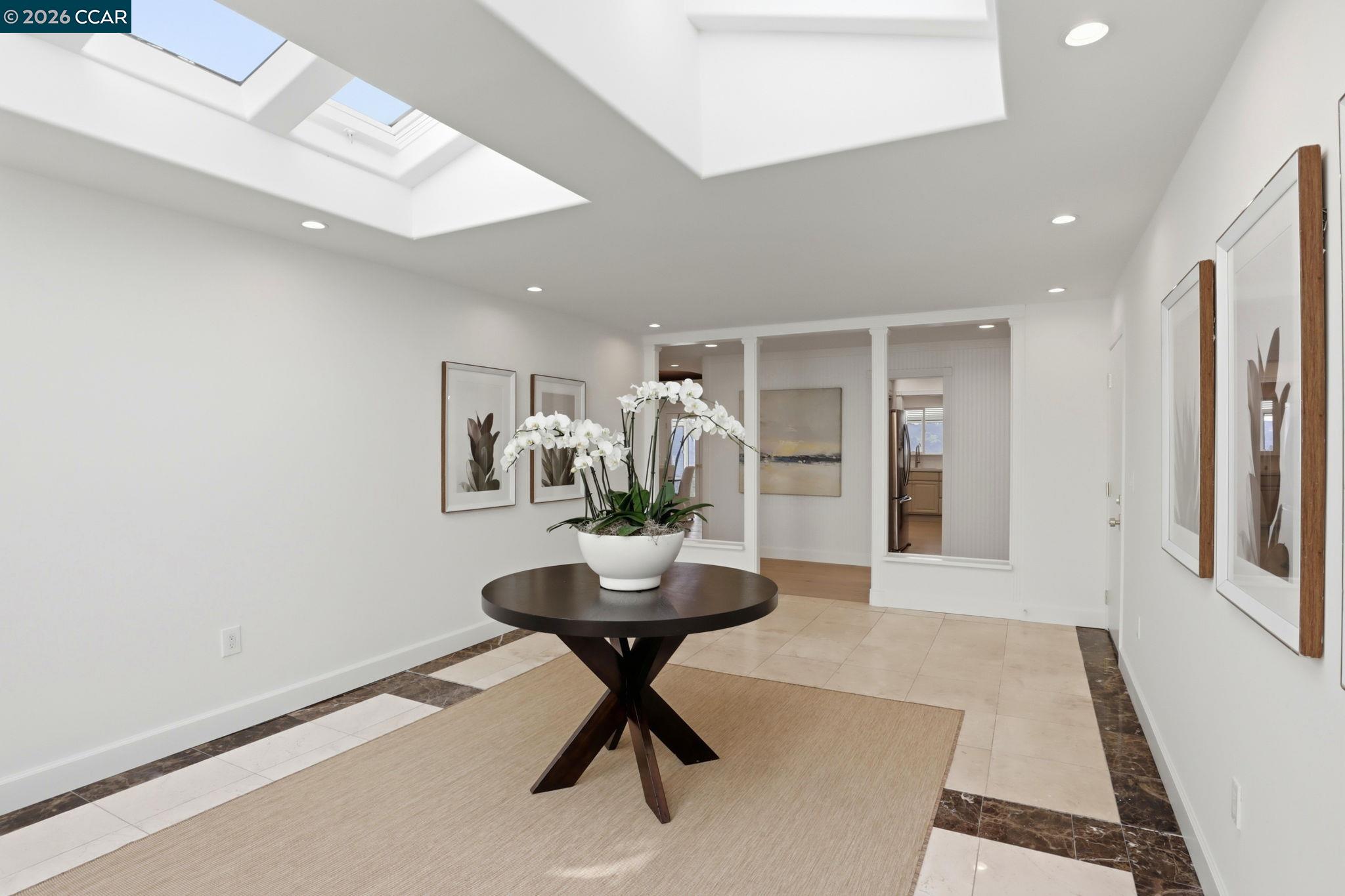 Detail Gallery Image 4 of 56 For 128 Diablo View Dr, Orinda,  CA 94563 - 5 Beds | 3 Baths