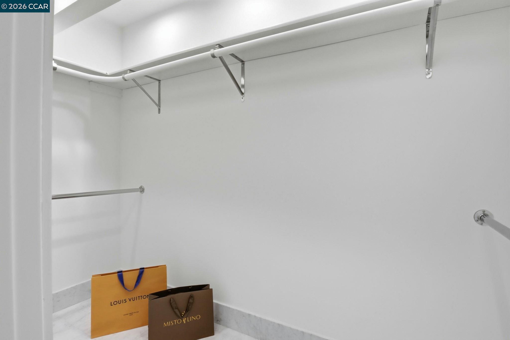 Detail Gallery Image 32 of 56 For 128 Diablo View Dr, Orinda,  CA 94563 - 5 Beds | 3 Baths