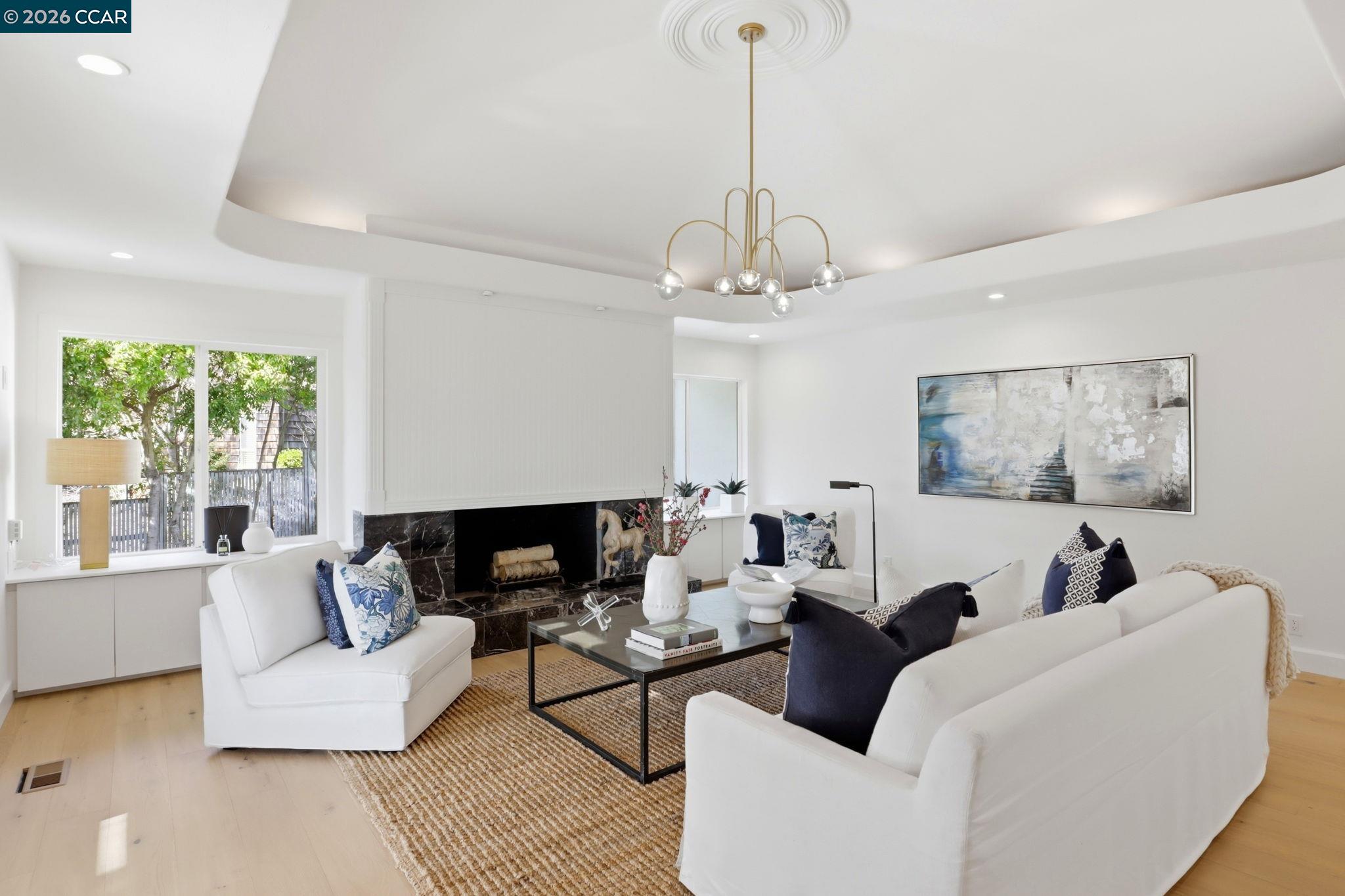 Detail Gallery Image 7 of 56 For 128 Diablo View Dr, Orinda,  CA 94563 - 5 Beds | 3 Baths