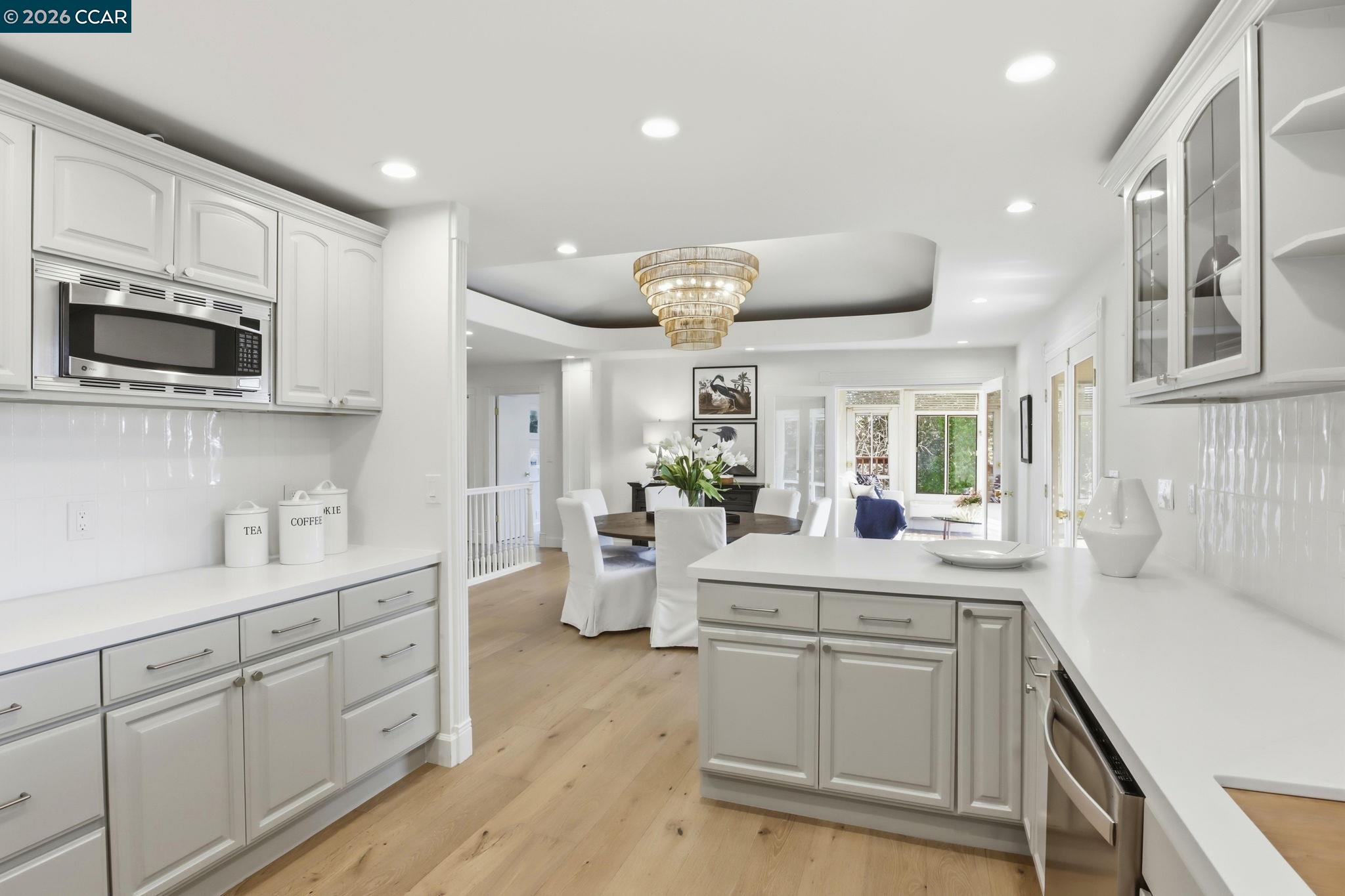 Detail Gallery Image 10 of 56 For 128 Diablo View Dr, Orinda,  CA 94563 - 5 Beds | 3 Baths