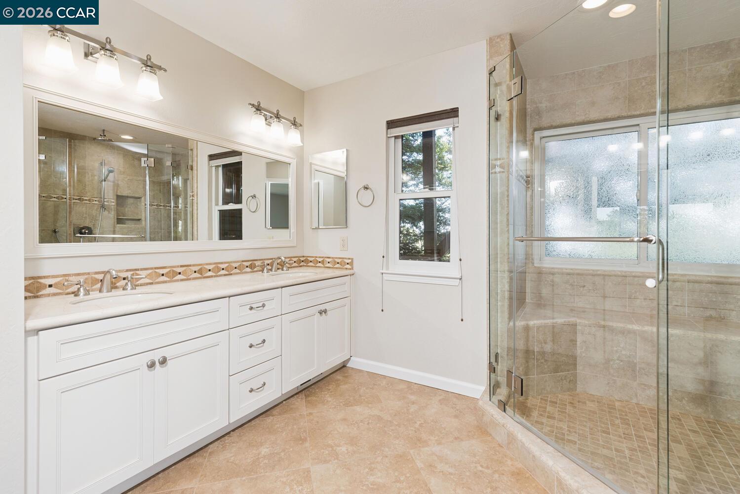 Detail Gallery Image 18 of 34 For 1087 Hillside Dr, Martinez,  CA 94553 - 4 Beds | 2/1 Baths