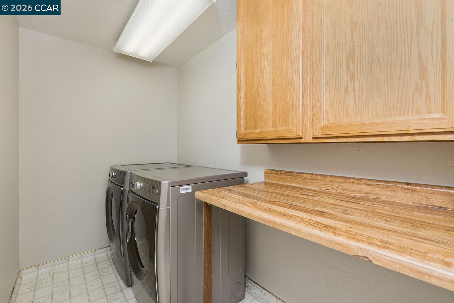 Detail Gallery Image 23 of 34 For 1087 Hillside Dr, Martinez,  CA 94553 - 4 Beds | 2/1 Baths