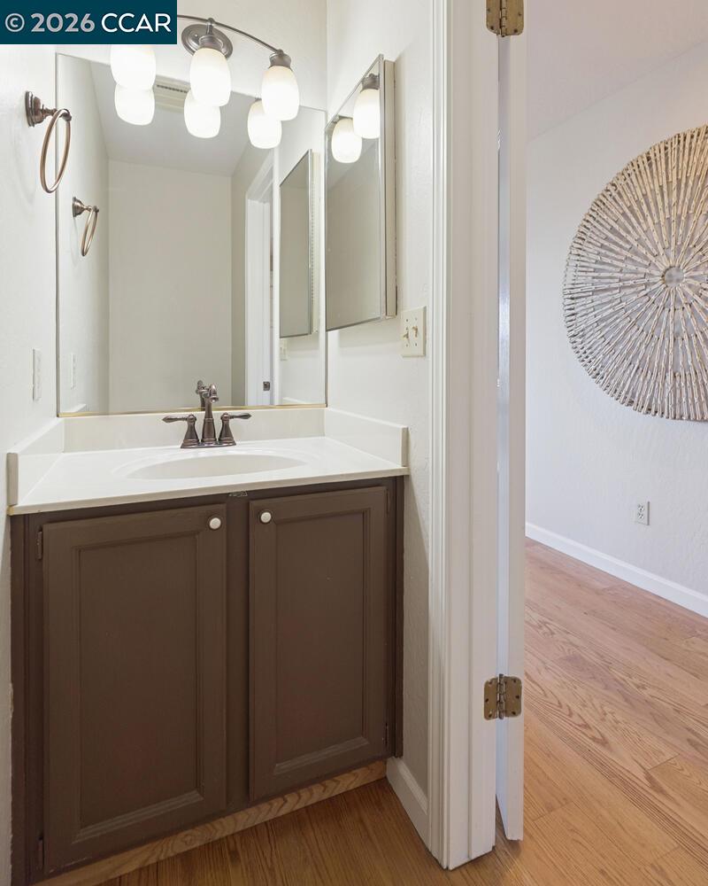 Detail Gallery Image 24 of 34 For 1087 Hillside Dr, Martinez,  CA 94553 - 4 Beds | 2/1 Baths