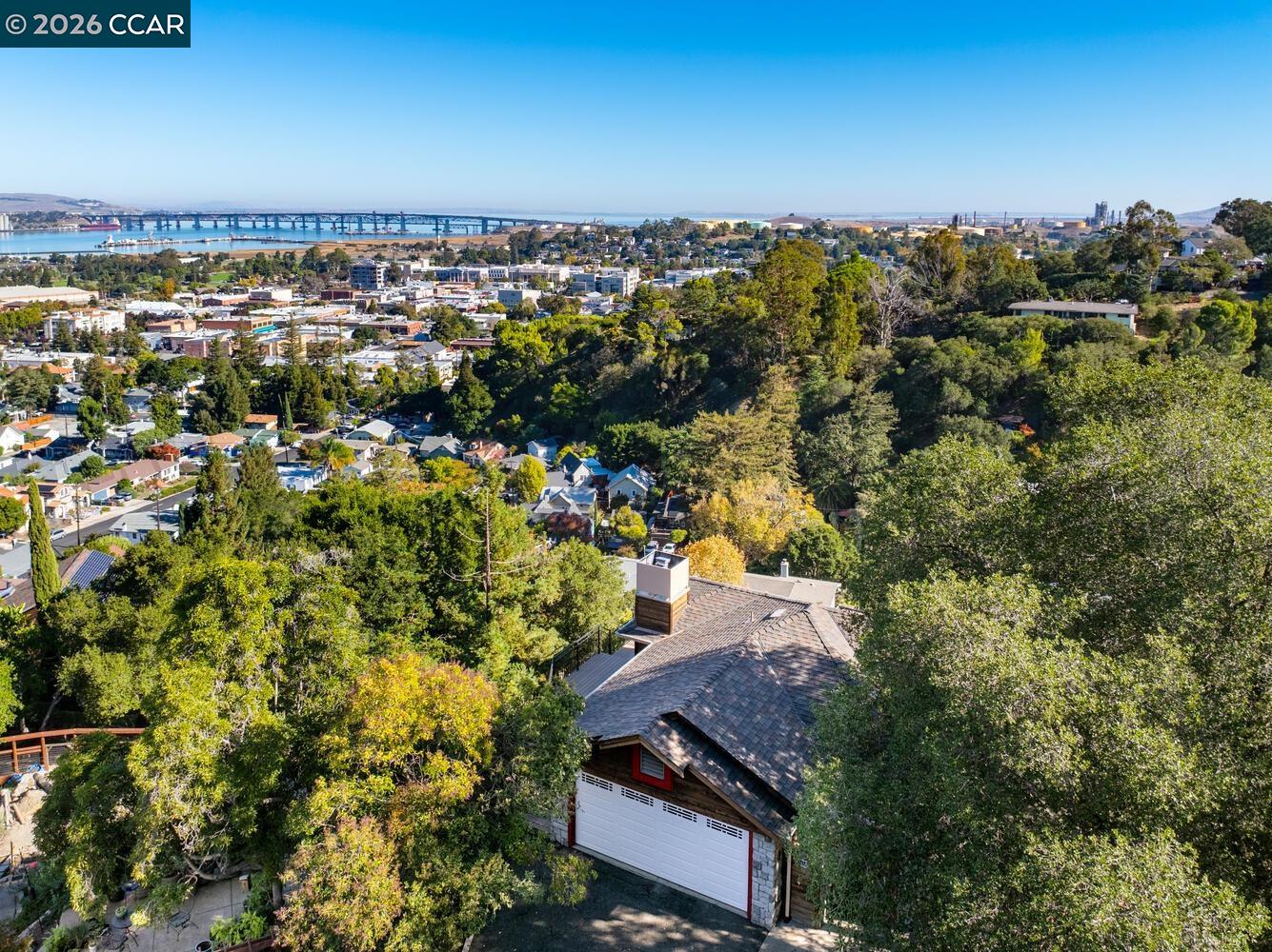 Detail Gallery Image 31 of 34 For 1087 Hillside Dr, Martinez,  CA 94553 - 4 Beds | 2/1 Baths