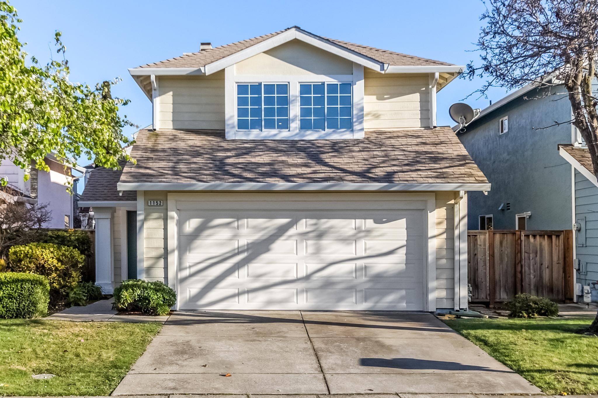 Front Image Thumbnail for BE41124017