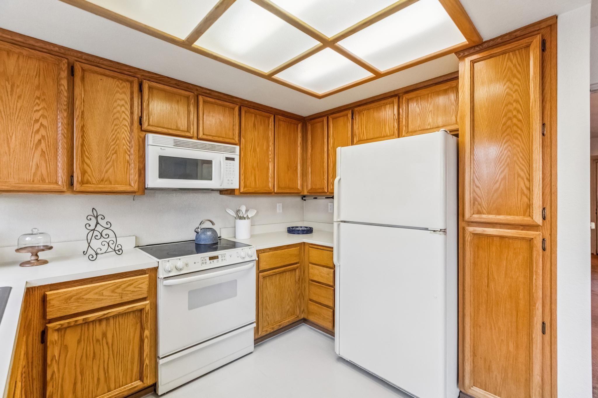 Detail Gallery Image 25 of 42 For 1152 Old Alameda Pt, Alameda,  CA 94502 - 3 Beds | 2/1 Baths