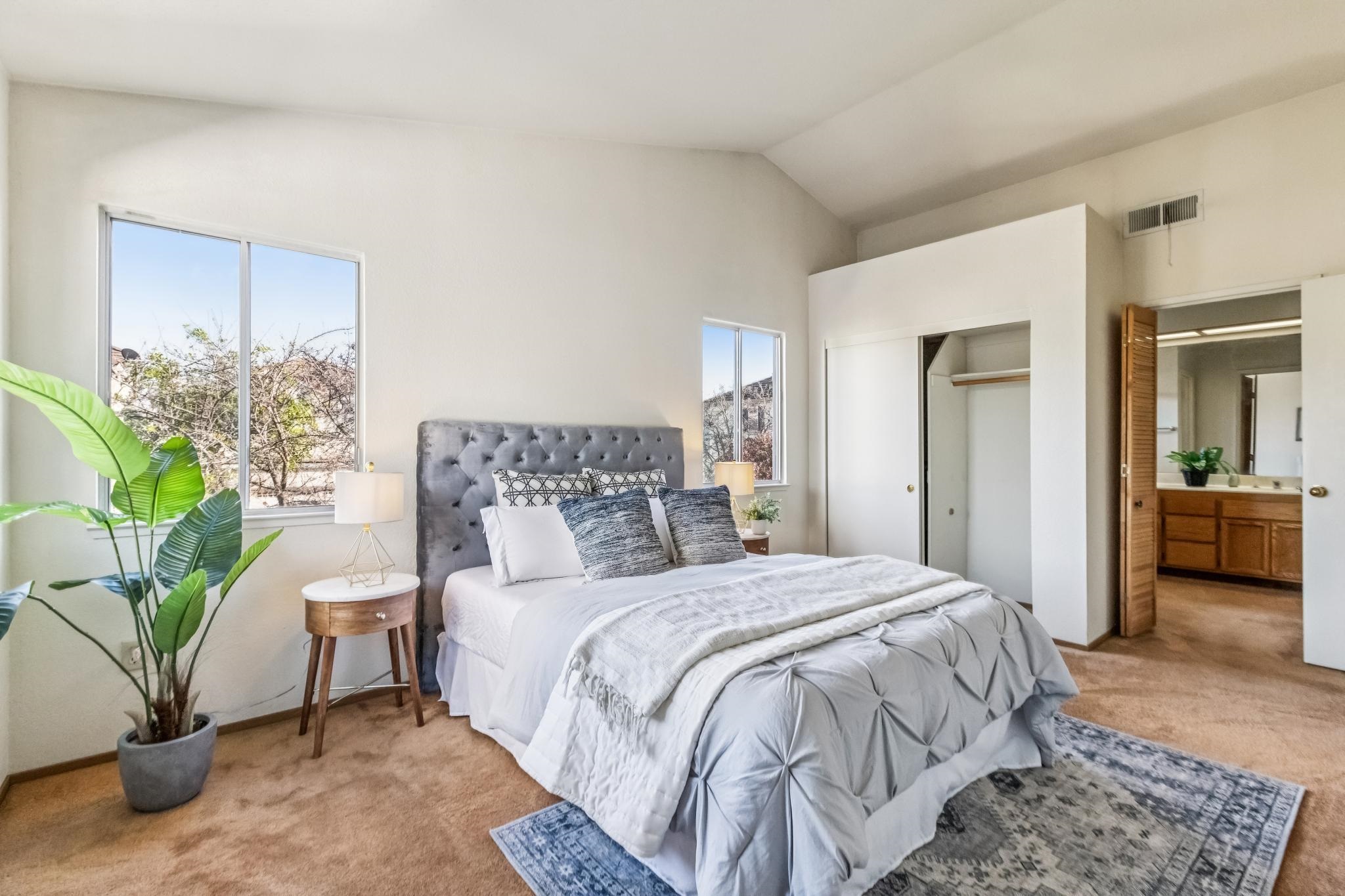 Detail Gallery Image 32 of 42 For 1152 Old Alameda Pt, Alameda,  CA 94502 - 3 Beds | 2/1 Baths