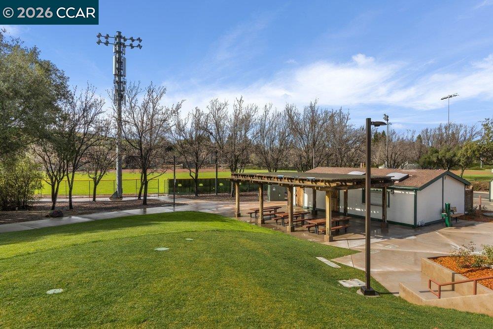 Detail Gallery Image 37 of 41 For Stetson Drive, Danville,  CA 94506 - 5 Beds | 3 Baths