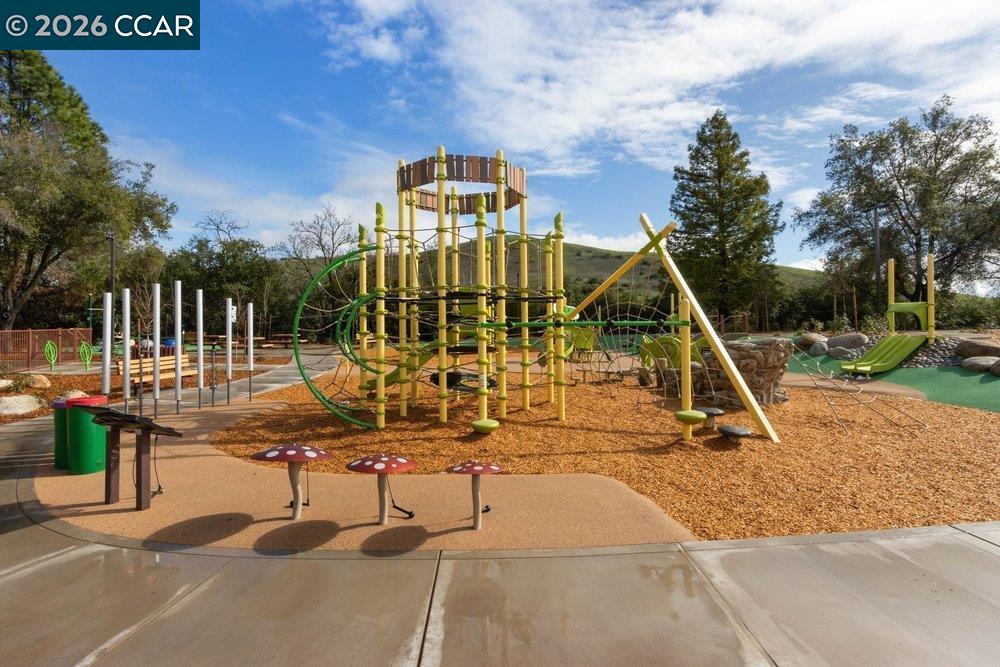 Detail Gallery Image 38 of 41 For Stetson Drive, Danville,  CA 94506 - 5 Beds | 3 Baths