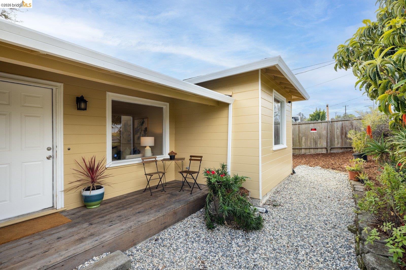 Front Image Thumbnail for EB41124022