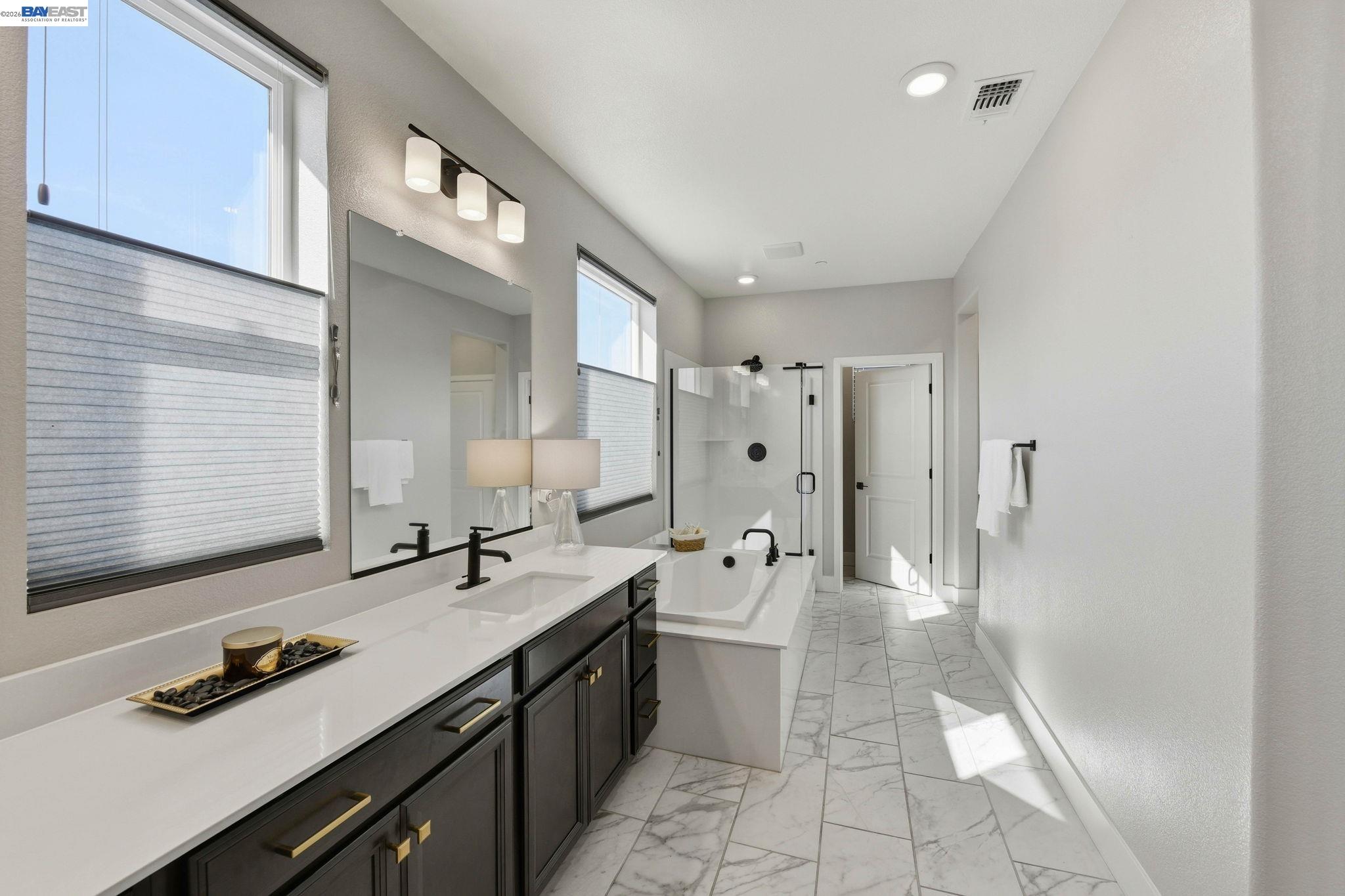 Detail Gallery Image 34 of 60 For 2965 Hazel Gaze St, Sacramento,  CA 95833 - 3 Beds | 3 Baths