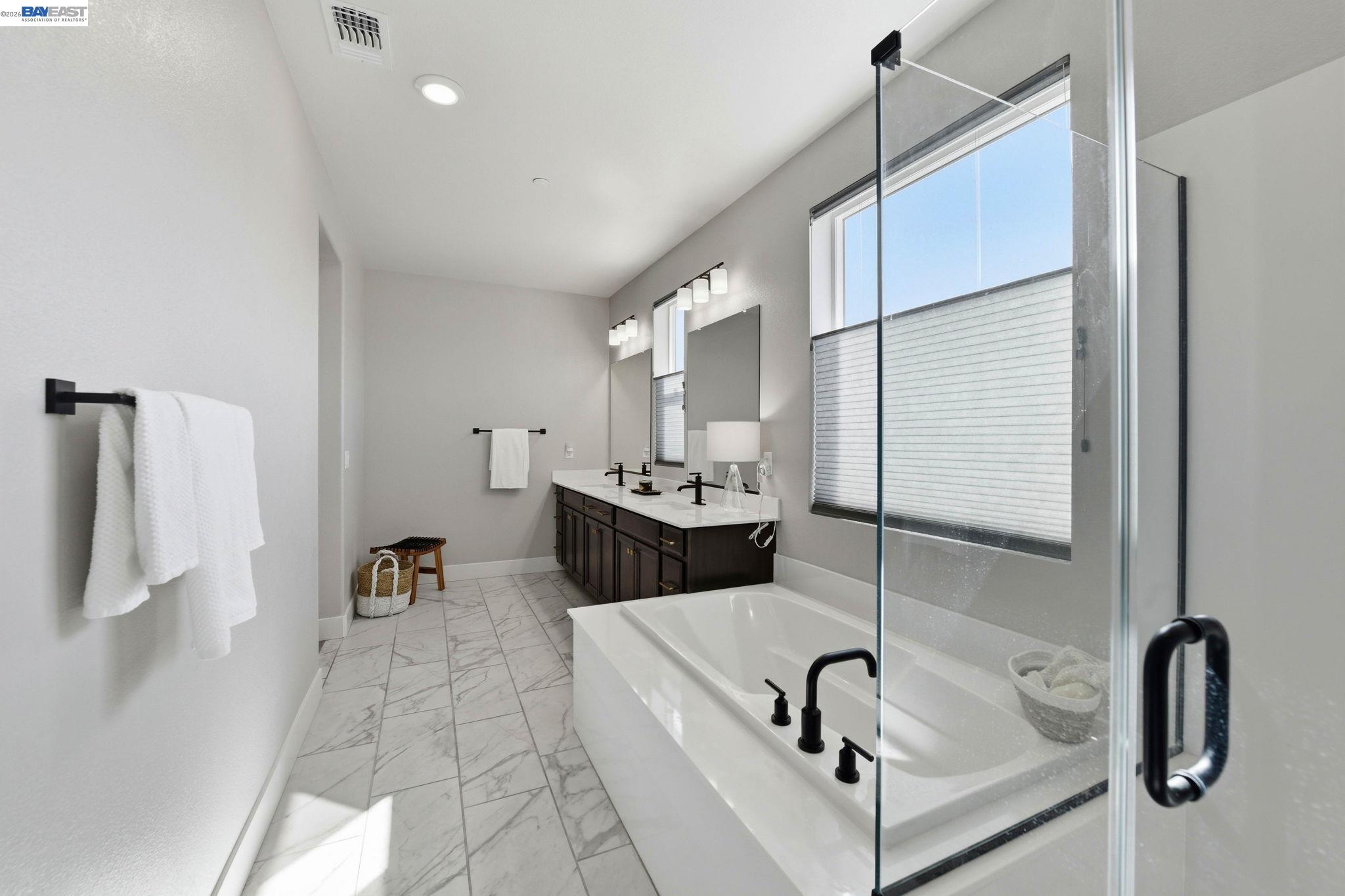 Detail Gallery Image 36 of 60 For 2965 Hazel Gaze St, Sacramento,  CA 95833 - 3 Beds | 3 Baths