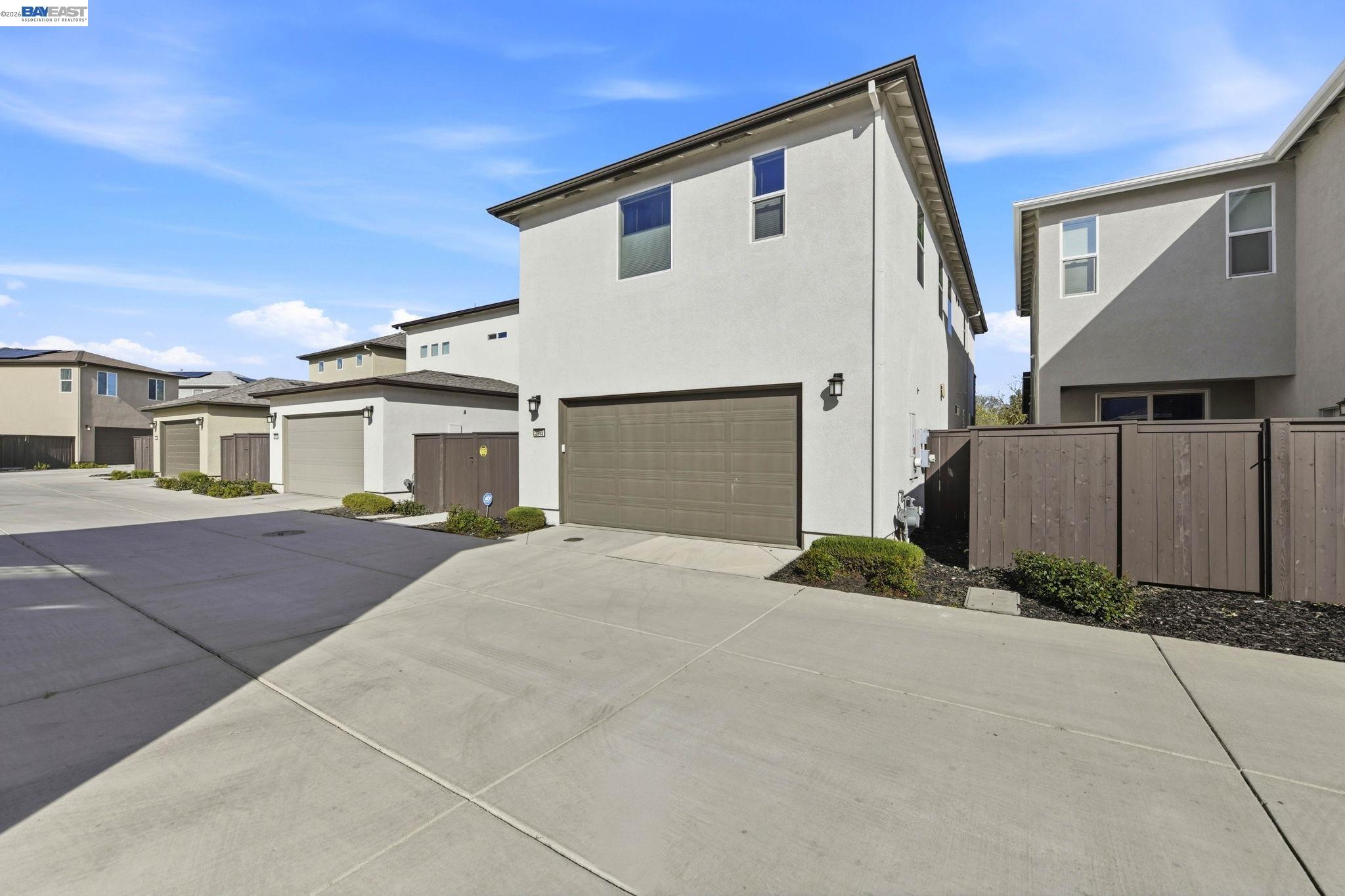 Detail Gallery Image 51 of 60 For 2965 Hazel Gaze St, Sacramento,  CA 95833 - 3 Beds | 3 Baths