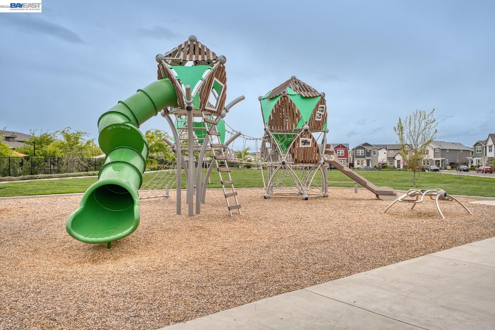 Detail Gallery Image 60 of 60 For 2965 Hazel Gaze St, Sacramento,  CA 95833 - 3 Beds | 3 Baths