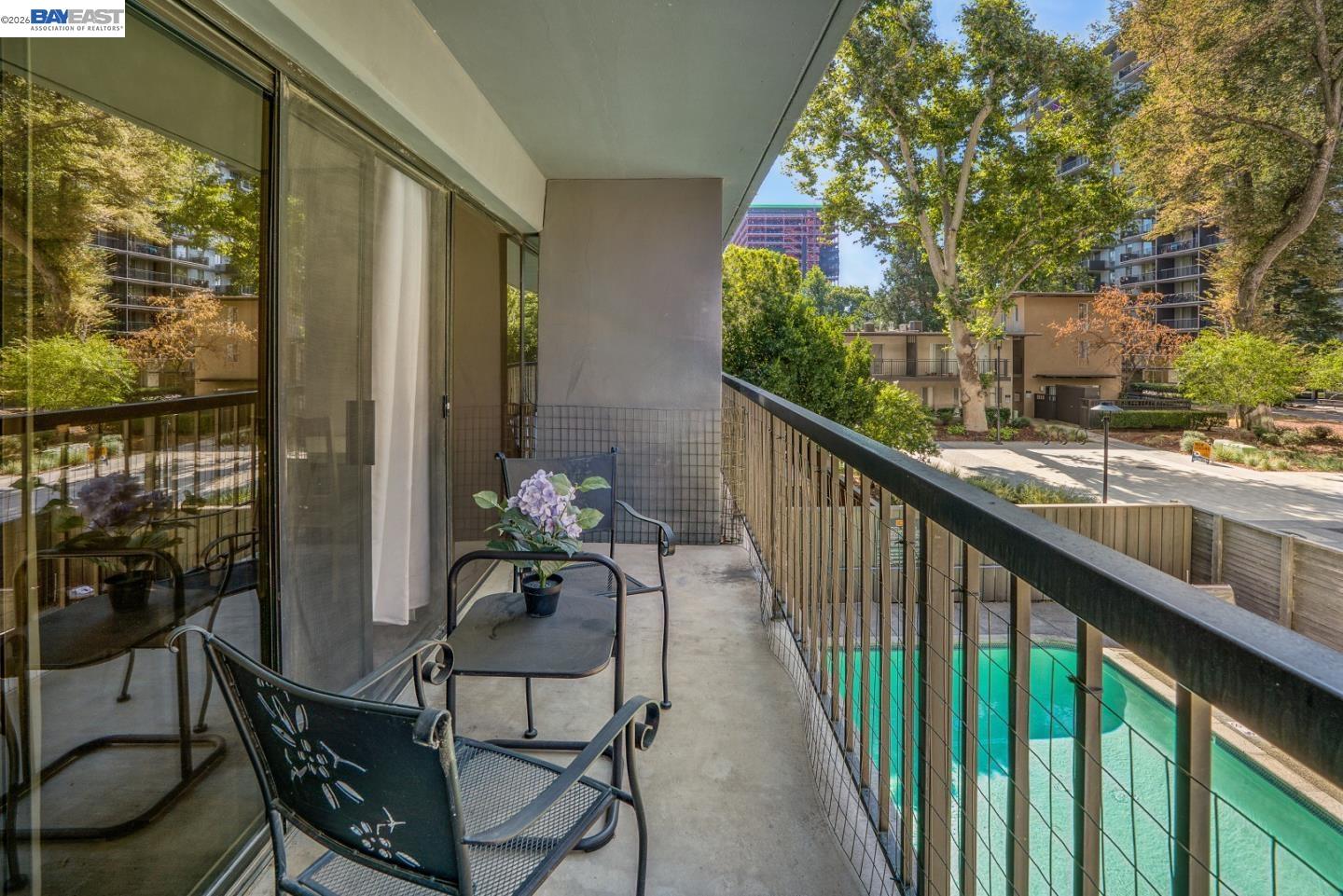 Detail Gallery Image 16 of 22 For 500 N St #205,  Sacramento,  CA 95814 - 2 Beds | 2 Baths