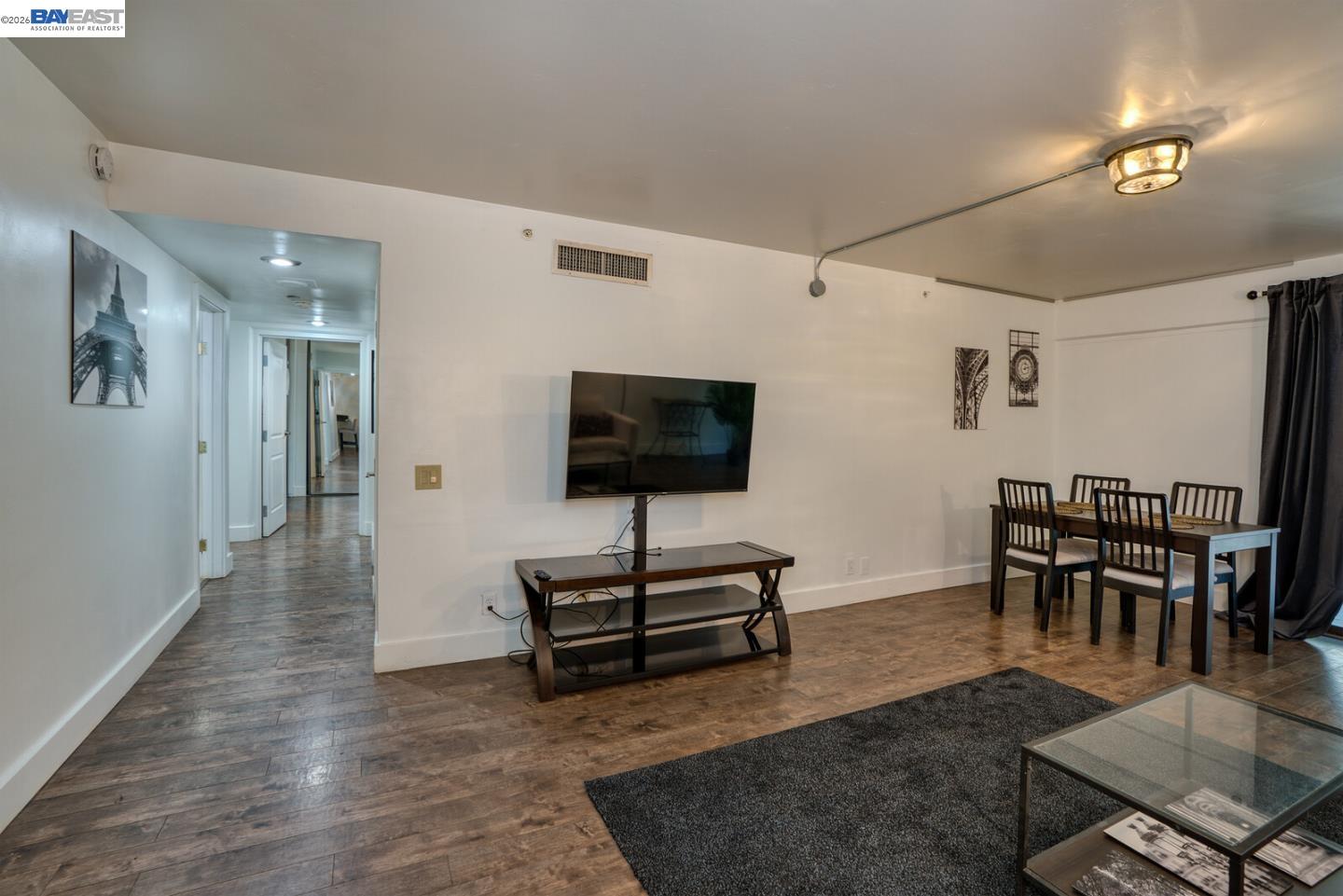 Detail Gallery Image 9 of 22 For 500 N St #205,  Sacramento,  CA 95814 - 2 Beds | 2 Baths