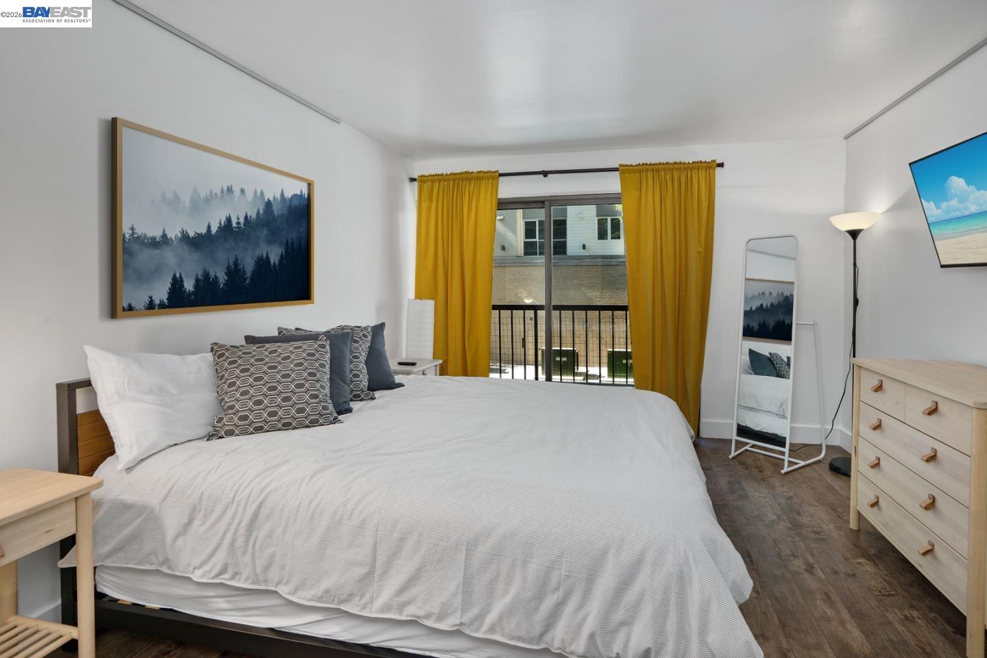 Detail Gallery Image 10 of 22 For 500 N St #205,  Sacramento,  CA 95814 - 2 Beds | 2 Baths