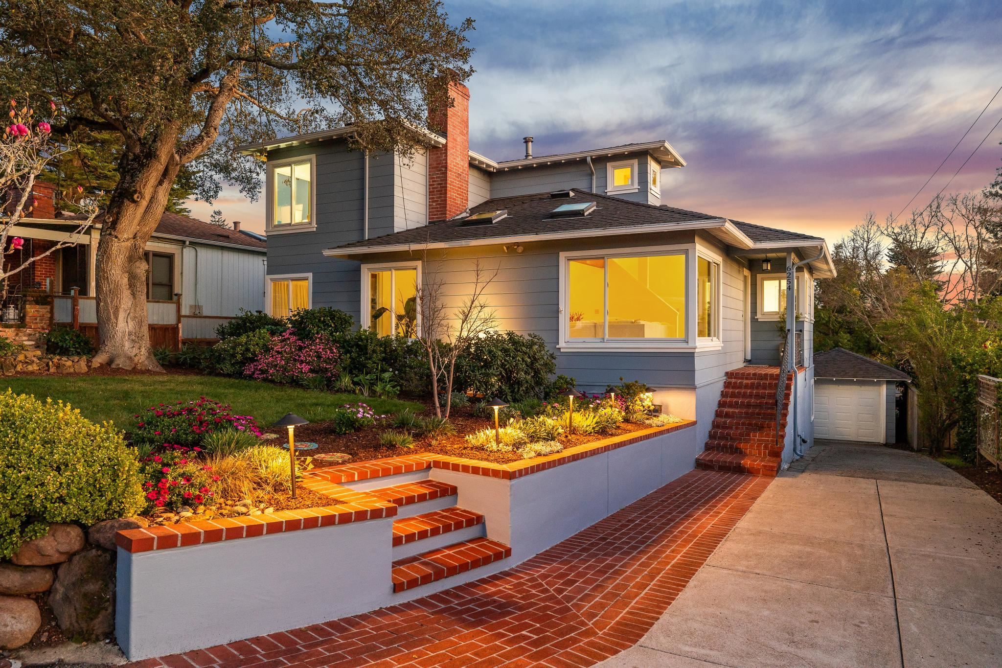 Front Image Thumbnail for EB41124032