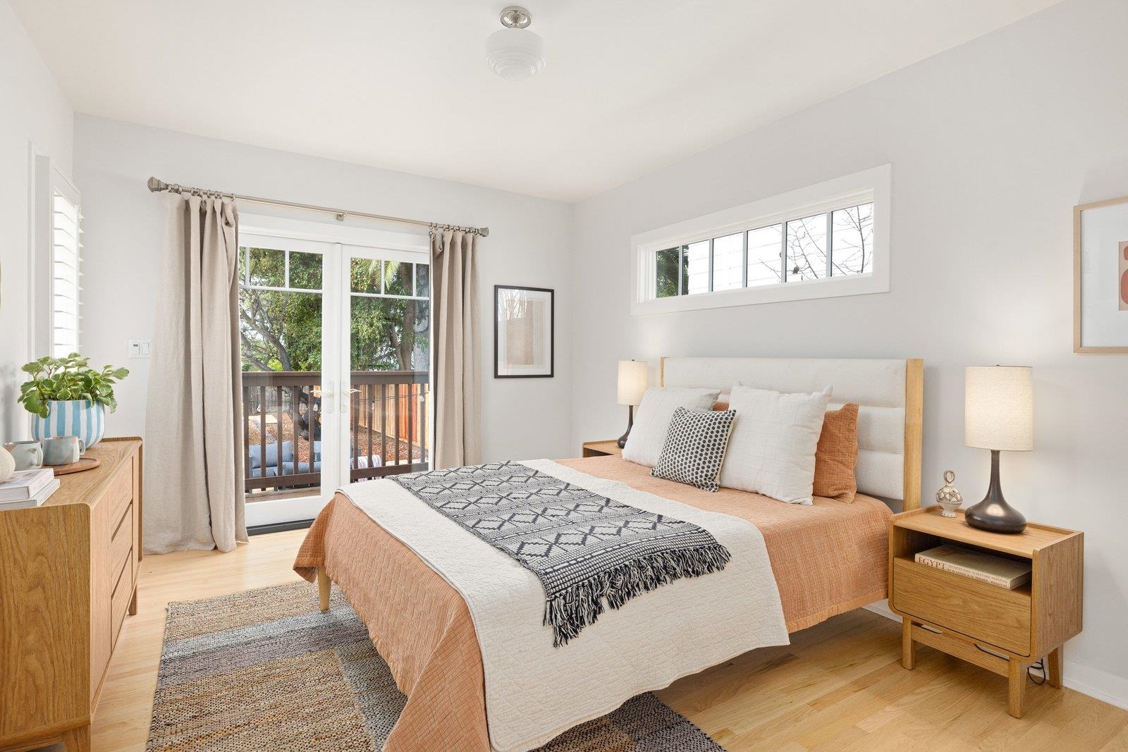 Detail Gallery Image 16 of 56 For 1360 Acton St, Berkeley,  CA 94706 - 3 Beds | 2 Baths