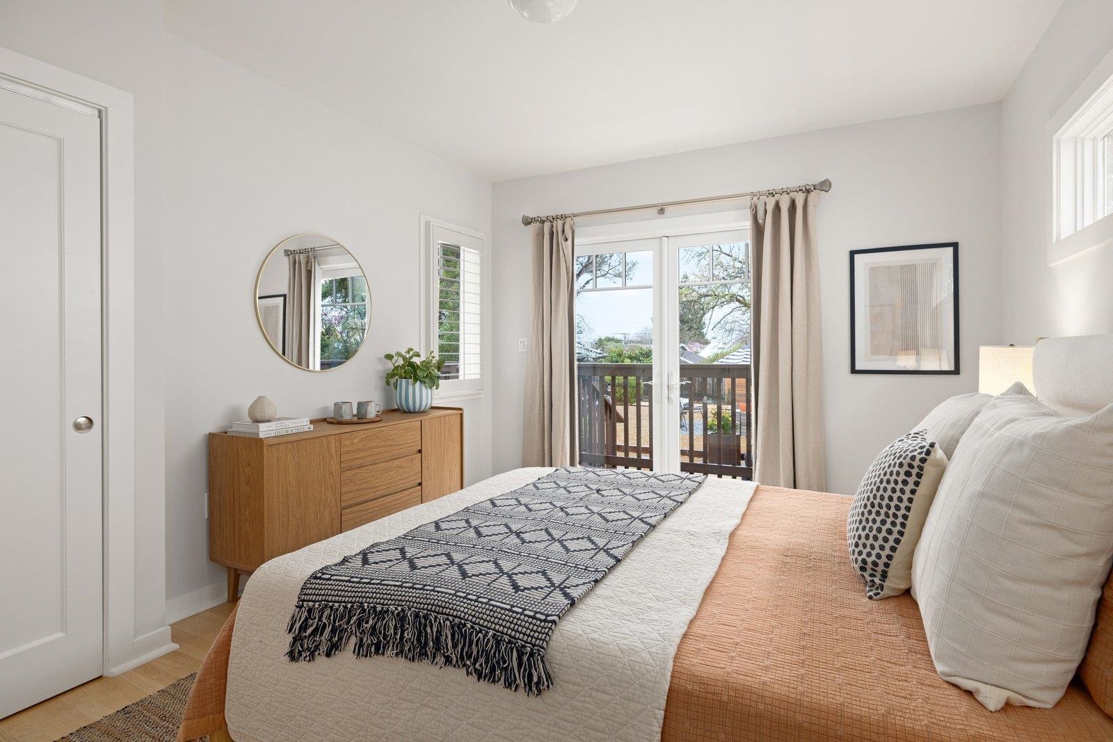 Detail Gallery Image 18 of 56 For 1360 Acton St, Berkeley,  CA 94706 - 3 Beds | 2 Baths