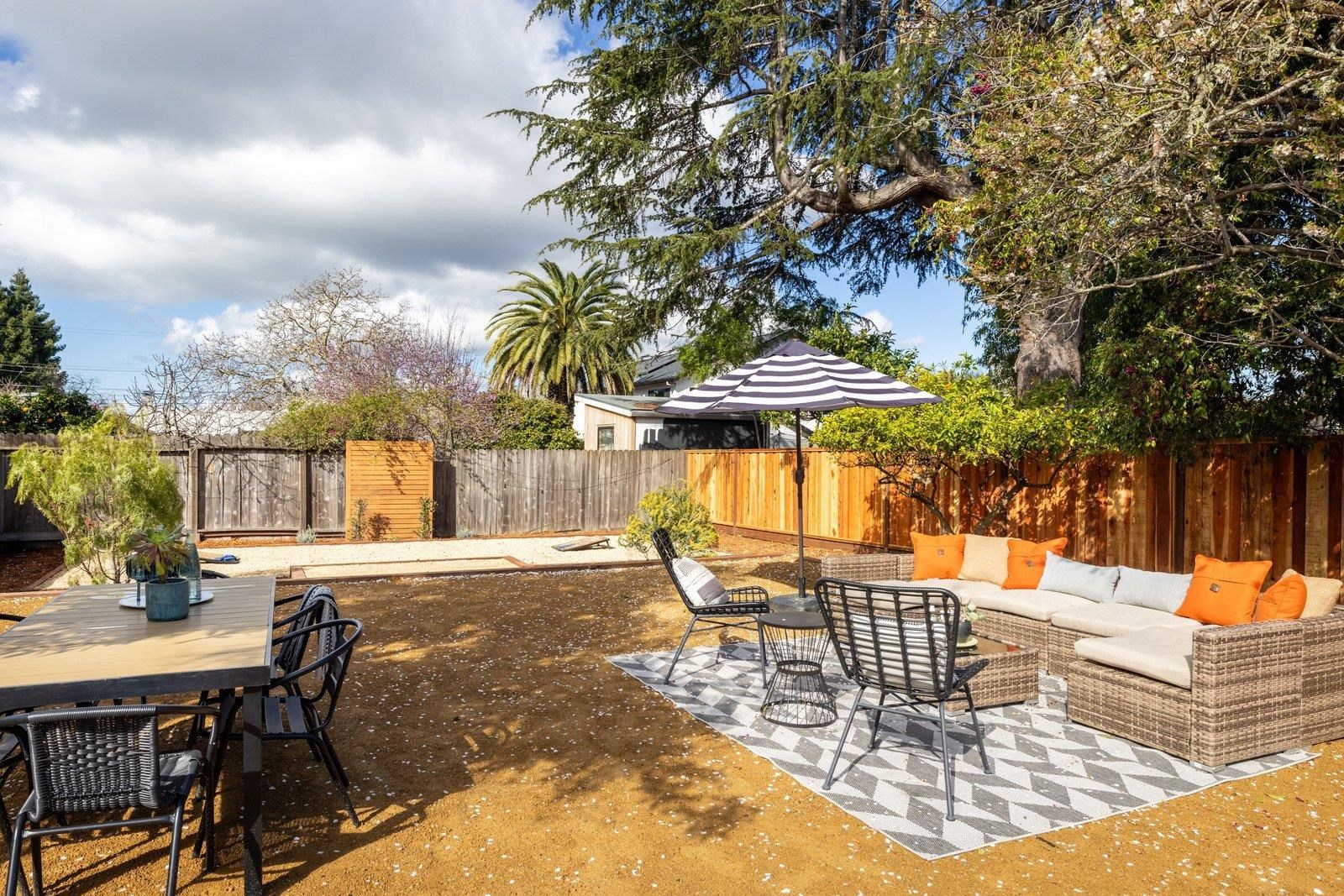 Detail Gallery Image 32 of 56 For 1360 Acton St, Berkeley,  CA 94706 - 3 Beds | 2 Baths