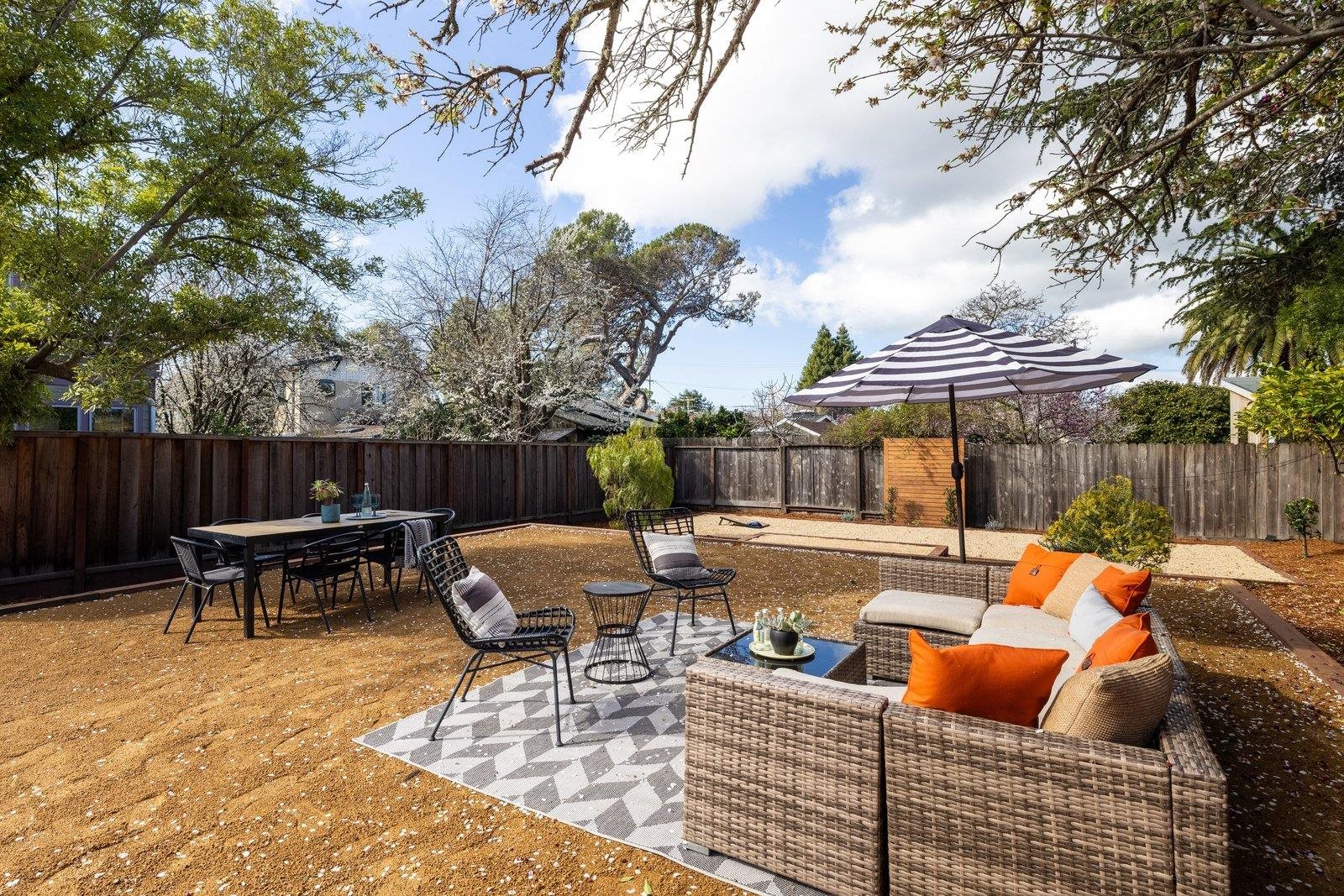 Detail Gallery Image 33 of 56 For 1360 Acton St, Berkeley,  CA 94706 - 3 Beds | 2 Baths