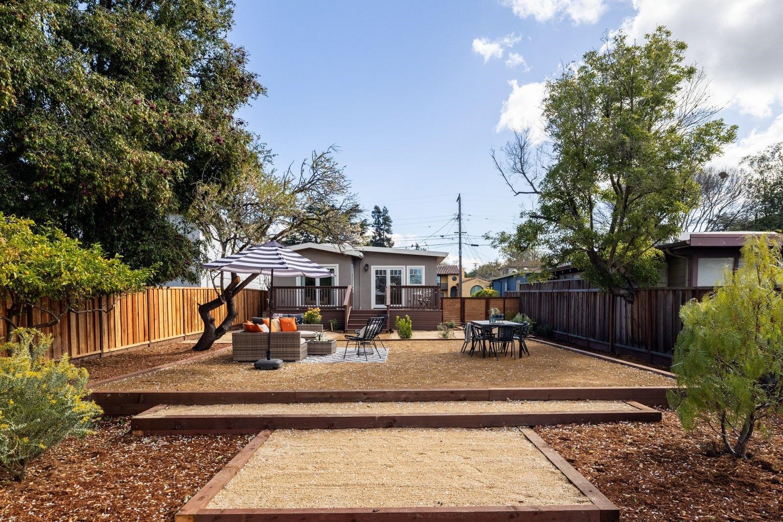 Detail Gallery Image 39 of 56 For 1360 Acton St, Berkeley,  CA 94706 - 3 Beds | 2 Baths