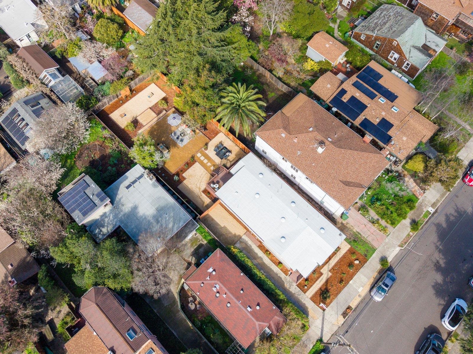 Detail Gallery Image 45 of 56 For 1360 Acton St, Berkeley,  CA 94706 - 3 Beds | 2 Baths