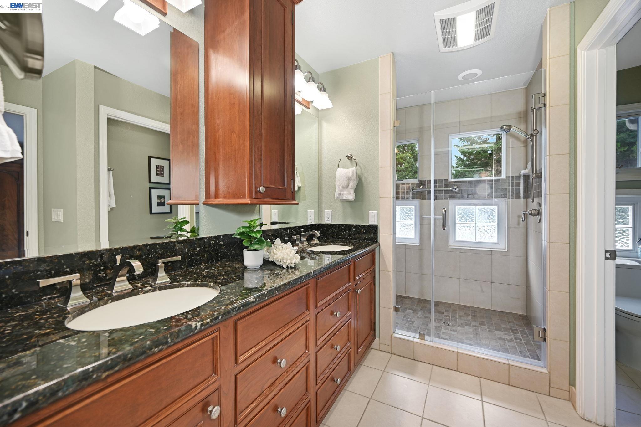 Detail Gallery Image 16 of 36 For 372 Borica Dr, Danville,  CA 94526 - 4 Beds | 2/1 Baths