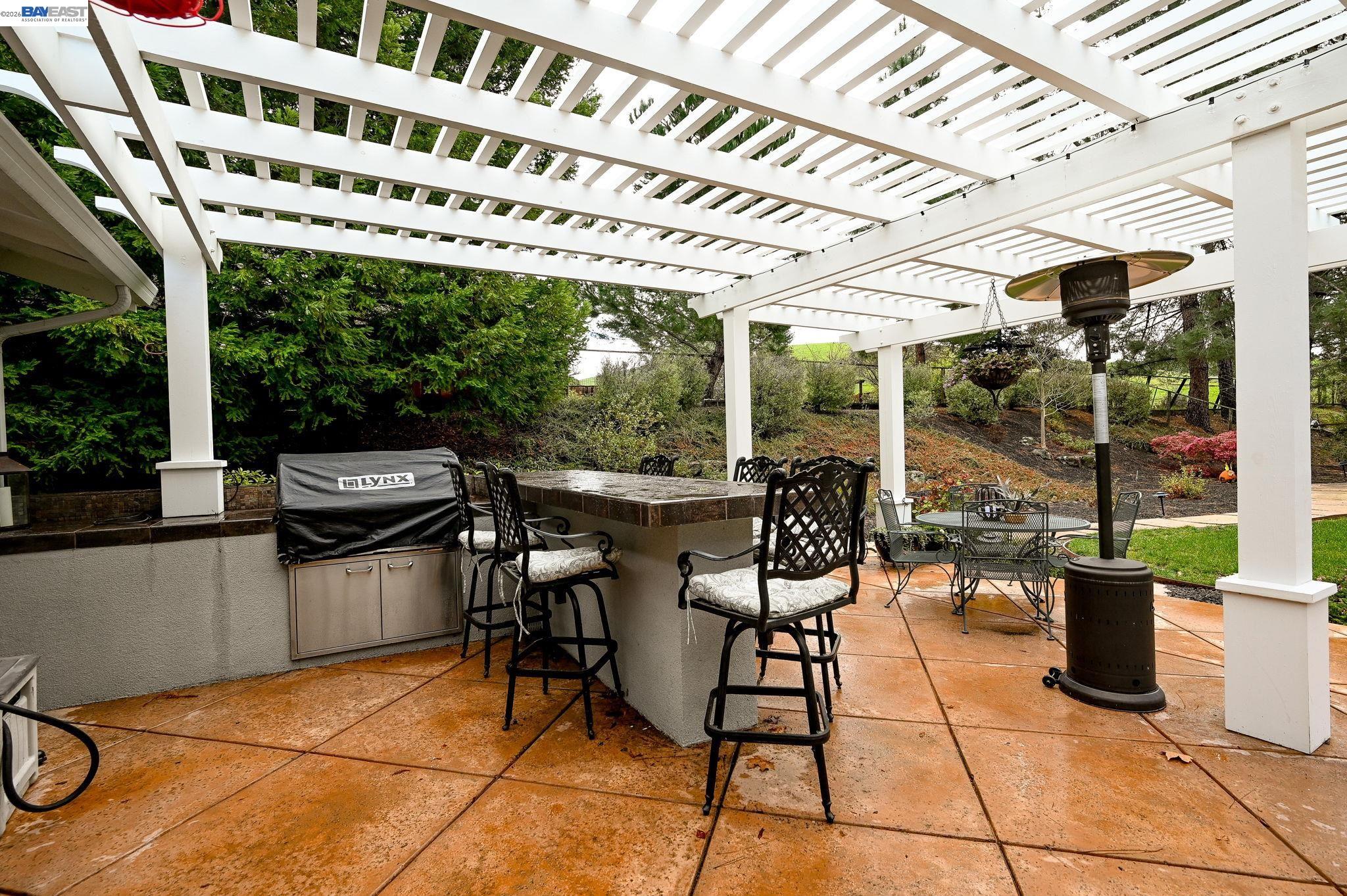 Detail Gallery Image 27 of 36 For 372 Borica Dr, Danville,  CA 94526 - 4 Beds | 2/1 Baths