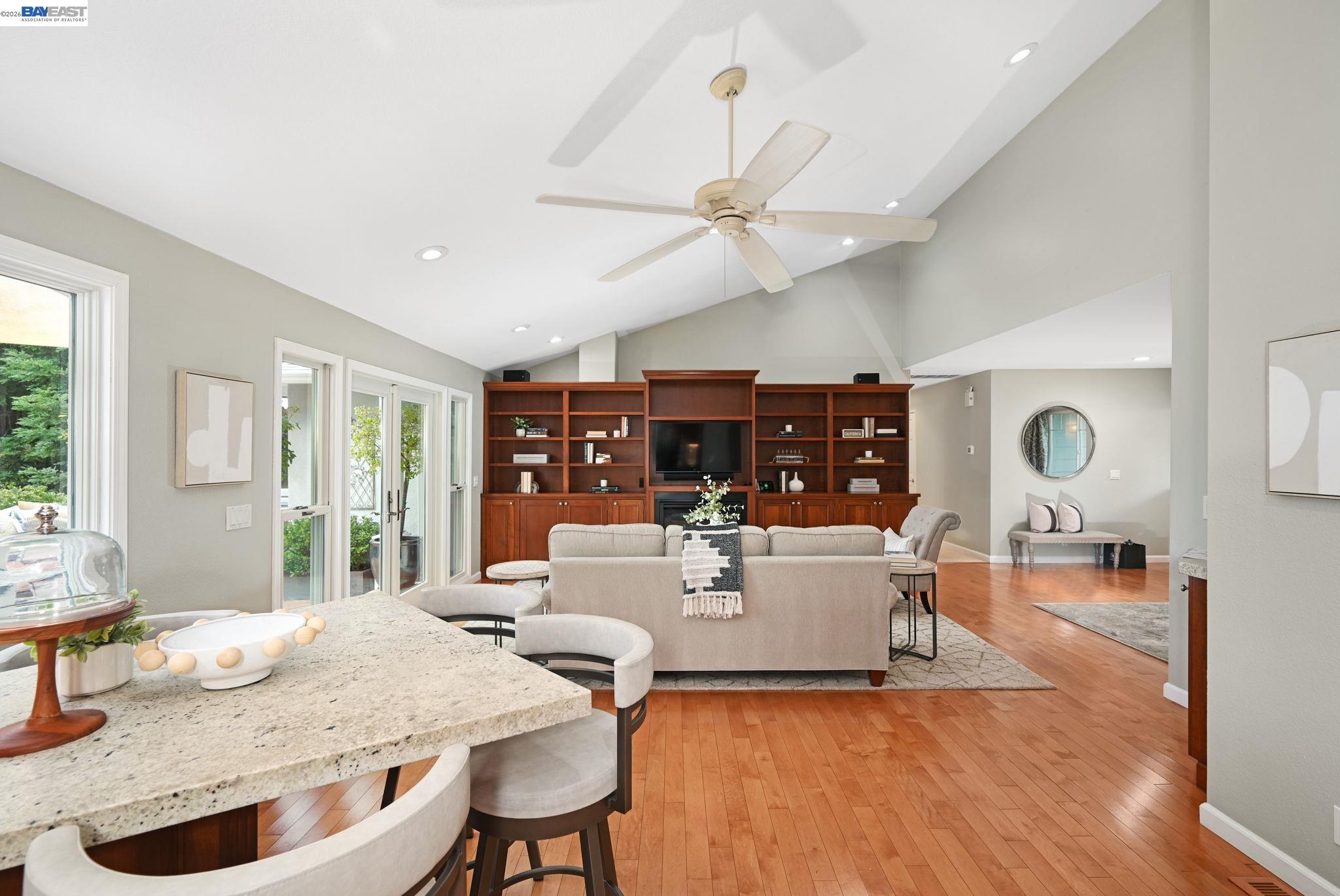 Detail Gallery Image 10 of 36 For 372 Borica Dr, Danville,  CA 94526 - 4 Beds | 2/1 Baths