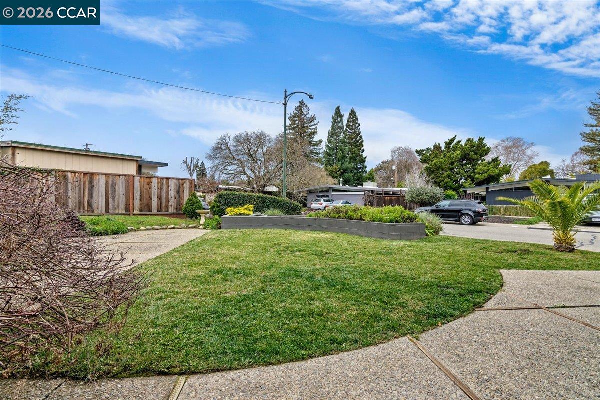 Detail Gallery Image 4 of 36 For 289 El Divisadero Ave, Walnut Creek,  CA 94598 - 4 Beds | 2 Baths