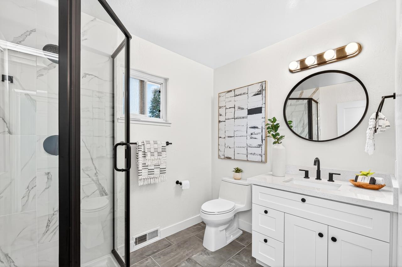 Detail Gallery Image 15 of 49 For 2215 Sherry Ct, Livermore,  CA 94550 - 4 Beds | 3 Baths