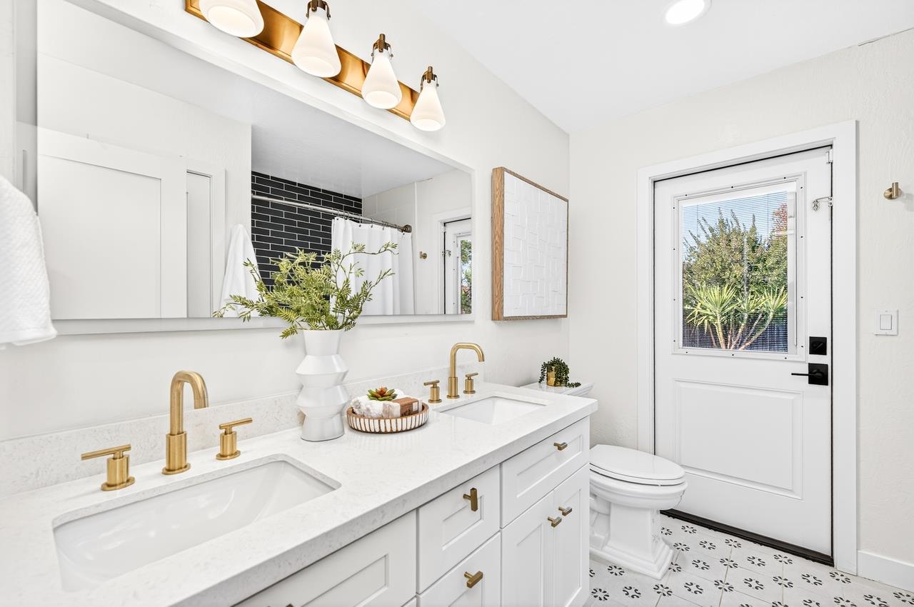 Detail Gallery Image 21 of 49 For 2215 Sherry Ct, Livermore,  CA 94550 - 4 Beds | 3 Baths