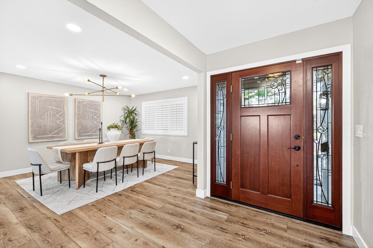 Detail Gallery Image 3 of 49 For 2215 Sherry Ct, Livermore,  CA 94550 - 4 Beds | 3 Baths