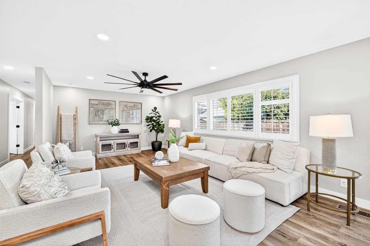 Detail Gallery Image 6 of 49 For 2215 Sherry Ct, Livermore,  CA 94550 - 4 Beds | 3 Baths